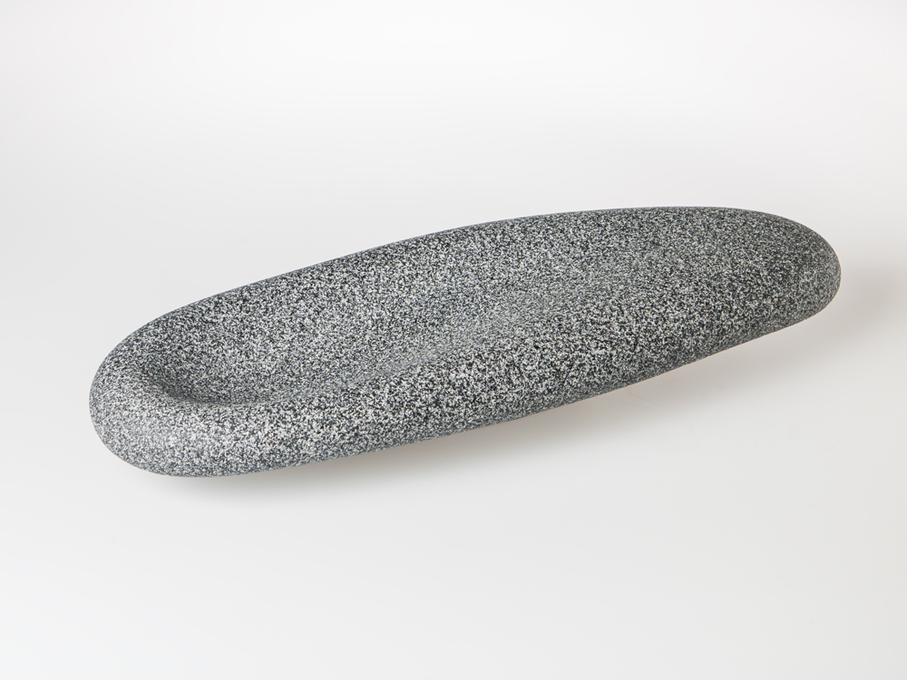 Vessel, 2016, hand blown sandblasted glass, Photo: Petr Willert