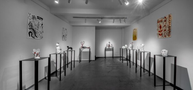 Fotografie z výstavy AgamFahy & Janecký Glass – Dreamlike